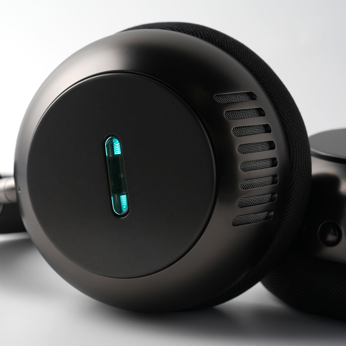 TH1 Gunmetal Vacuum Tube Headphones