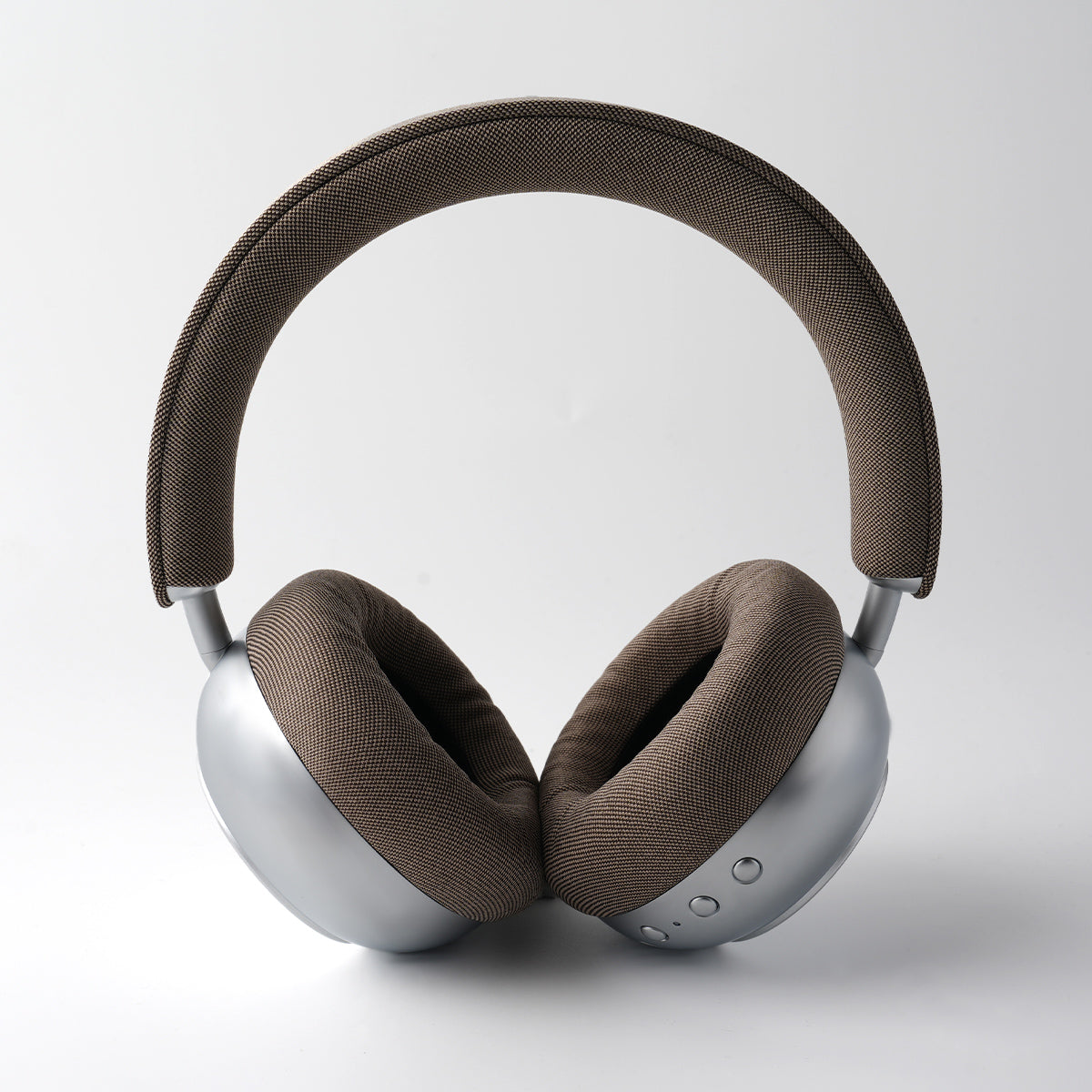 Satin Aluminum TH1 Closed-Back Audiophile Headphones with Vacuum Tube Preamp Bundle — 3.5mm cable included